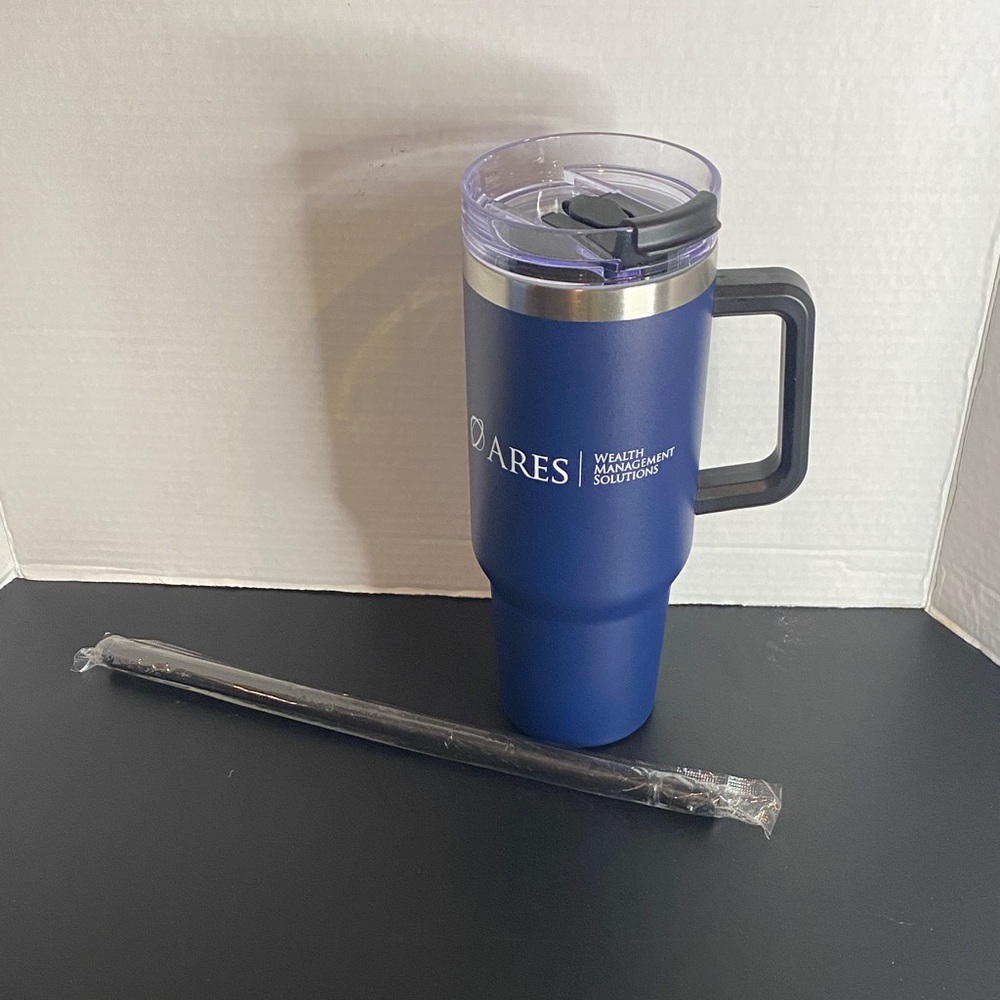 Stainless Steel Tumbler/Insulated Travel Mug with Handle and Straw- Large